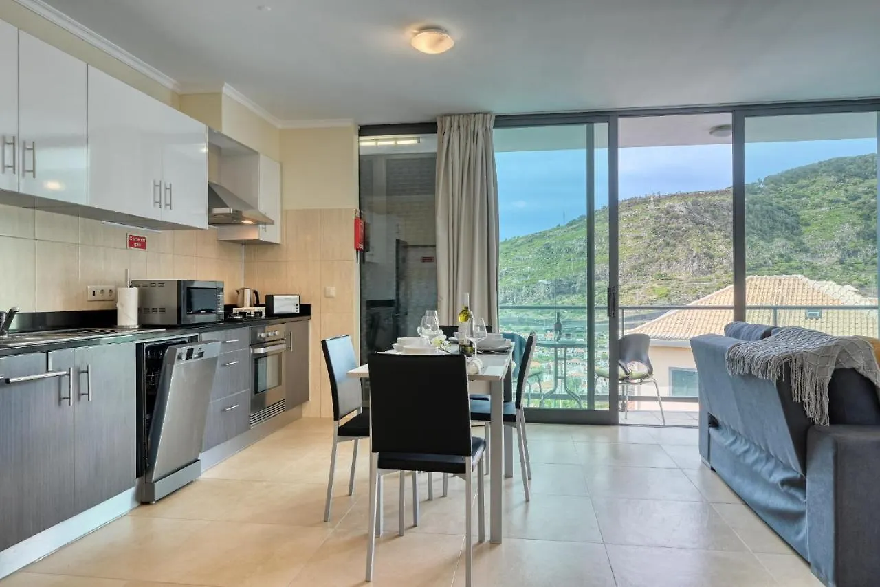Apartamento Baia Machico, A Home In Madeira