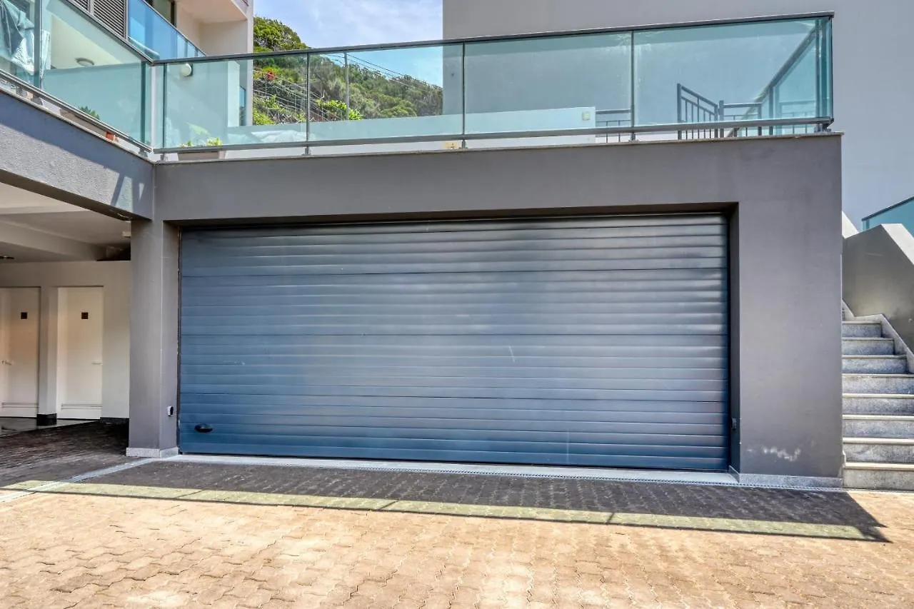 Baia Machico, A Home In Madeira