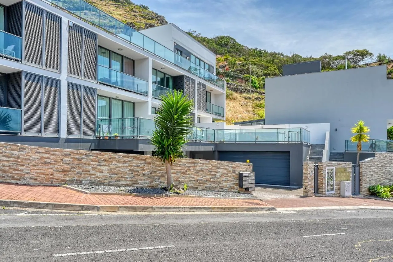 Apartamento Baia Machico, A Home In Madeira